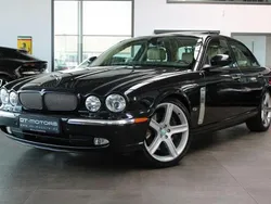 Schwarz Gebraucht 2007 Jaguar XJR Supercharged Limousine | 37.900 €