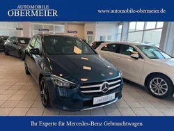Blau Gebraucht 2019 Mercedes B220 Van / Kleinbus | 24.950 € (Fairer Preis)