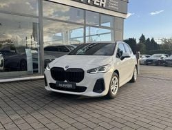 Schwarz Gebraucht 2024 BMW 220 Active Tourer Performance Van / Kleinbus | 33.250 € (Etwas zu teuer)