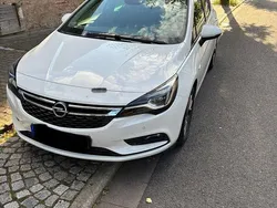 Weiß Gebraucht 2019 Opel Astra Limousine | 7.499 € (Superpreis)