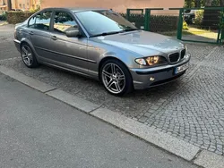 Grau Gebraucht 2003 BMW 318 Limousine | 3.200 € (Teuer)