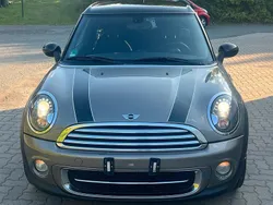 Braun Gebraucht 2011 Mini Clubman Kombi | 7.200 € (Teuer)