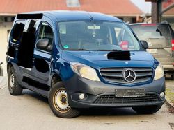 Blau Gebraucht 2016 Mercedes Citan 111 Van / Kleinbus | 5.499 € (Guter Preis)