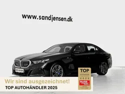 Sapphire schwarz metallic Gebraucht 2024 BMW i5 M Sport Limousine | 69.995 € (Superpreis)