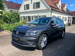 Grau Gebraucht 2019 VW Tiguan Highline SUV | 23.685 € (Fairer Preis)