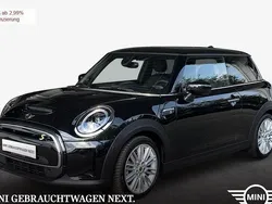 Schwarz Gebraucht 2023 Mini Cooper SE Kleinwagen | 25.890 € (Etwas zu teuer)