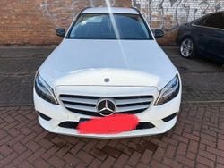 Weiß Gebraucht 2019 Mercedes 200 Kombi | 17.500 €