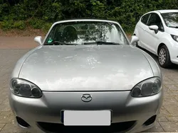 Silber Gebraucht 2002 Mazda MX5 Cabrio | 2.800 €