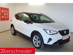 Weiss Gebraucht 2023 Seat Arona FR SUV | 23.949 € (Fairer Preis)