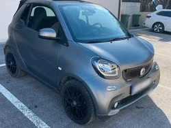 Grau Gebraucht 2018 Smart ForTwo Cabrio Prime Cabrio | 16.900 € (Fairer Preis)