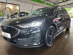 Schwarz Gebraucht 2022 Ford Focus Cool & Connect Limousine | 12.900 € (Fairer Preis)