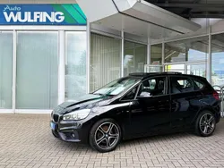 Schwarz Gebraucht 2015 BMW 218 Van / Kleinbus | 12.890 € (Teuer)
