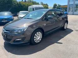 Grau Gebraucht 2012 Opel Astra Limousine | 5.500 € (Fairer Preis)