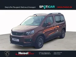 Braun Gebraucht 2021 Peugeot Rifter Allure Van / Kleinbus | 20.990 € (Fairer Preis)