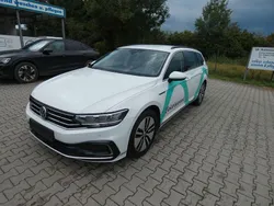 Weiß Gebraucht 2020 VW Passat GTE Kombi | 16.790 € (Superpreis)