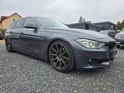 Grau Gebraucht 2014 BMW 325 Luxury Line Kombi | 14.500 € (Fairer Preis)