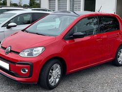 Rot Gebraucht 2017 VW up! high up! Kleinwagen | 8.800 € (Guter Preis)