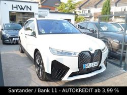 Weiß Gebraucht 2022 BMW iX Sport Line SUV | 67.990 €