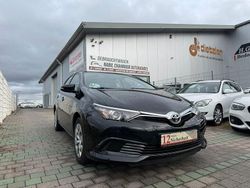 Schwarz Gebraucht 2017 Toyota Auris Cool Limousine | 11.499 € (Fairer Preis)