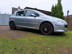 Silber Gebraucht 2006 Peugeot 307 Sport Limousine | 3.100 € (Teuer)