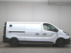 Gletscherweiss Gebraucht 2022 Renault Trafic Van / Kleinbus | 17.980 € (Guter Preis)