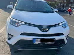 Weiß Gebraucht 2019 Toyota RAV4 Hybrid SUV | 23.950 € (Fairer Preis)