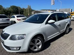 Weiß Gebraucht 2015 Skoda Octavia Kombi | 6.990 € (Fairer Preis)