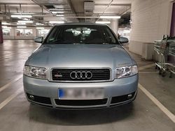 Blau Gebraucht 2004 Audi A4 Limousine | 2.450 € (Fairer Preis)