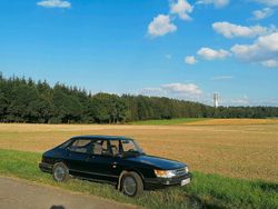 Blau Gebraucht 1988 Saab 900 Kleinwagen | 7.400 €