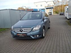 Blau Gebraucht 2012 Mercedes B180 Van / Kleinbus | 6.999 € (Guter Preis)