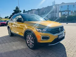 Gelb Gebraucht 2019 VW T-Roc Style SUV | 23.970 € (Etwas zu teuer)