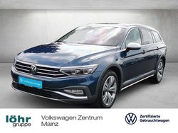 Blau Gebraucht 2023 VW Passat Alltrack Kombi | 28.680 € (Guter Preis)