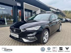 Midnight schwarz Gebraucht 2024 Seat Leon FR Kombi | 31.489 € (Etwas zu teuer)