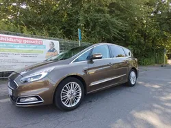 Beige Gebraucht 2016 Ford S-MAX Vignale Van / Kleinbus | 14.600 € (Guter Preis)