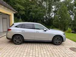 Silber Gebraucht 2023 Mercedes GLC300e Advanced SUV | 56.900 € (Fairer Preis)