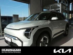 Ivory silver metallic Gebraucht 2025 Kia EV3 SUV | 33.449 € (Superpreis)