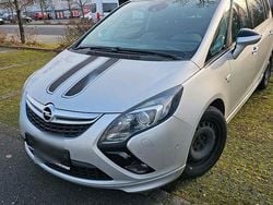 Silber Gebraucht 2015 Opel Zafira Tourer Van / Kleinbus | 5.799 € (Superpreis)