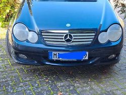 Blau Gebraucht 2004 Mercedes C180 Coupé | 2.300 € (Guter Preis)