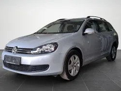 Silber Gebraucht 2010 VW Golf VI Comfortline Kombi | 7.600 € (Teuer)