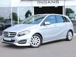 Grau Gebraucht 2017 Mercedes B180 Edition Van / Kleinbus | 13.950 € (Fairer Preis)