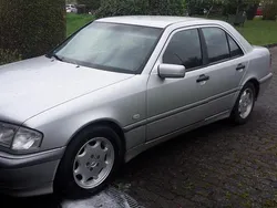Silber Gebraucht 1998 Mercedes C180 Limousine | 3.250 € (Etwas zu teuer)