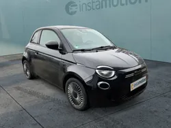 Schwarz Gebraucht 2022 Fiat 500e Icon Limousine | 18.400 € (Fairer Preis)