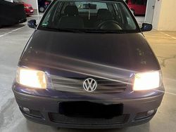 Blau Gebraucht 2000 VW Polo Kleinwagen | 1.000 € (Guter Preis)