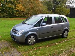 Silber Gebraucht 2003 Opel Meriva Edition Van / Kleinbus | 2.950 € (Fairer Preis)