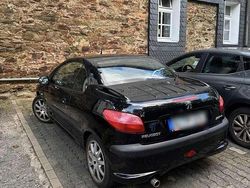 Schwarz Gebraucht 2003 Peugeot 206 CC Cabrio | 1.000 € (Guter Preis)