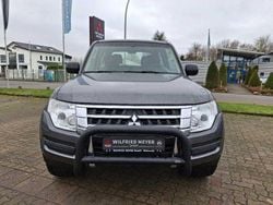 Grau Gebraucht 2017 Mitsubishi Pajero SUV | 24.950 € (Superpreis)