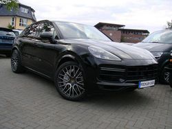 Schwarz Gebraucht 2019 Porsche Cayenne Turbo SUV | 87.980 €