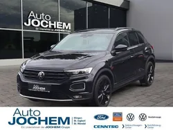 Deep black perleffekt (schwarz) Gebraucht 2022 VW T-Roc Sport SUV | 24.666 € (Fairer Preis)