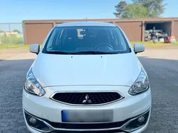 Weiß Gebraucht 2018 Mitsubishi Space Star Kleinwagen | 7.250 €