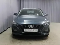 Dark teal metallic Neu 2024 Hyundai i30 Comfort Limousine | 17.480 € (Superpreis)